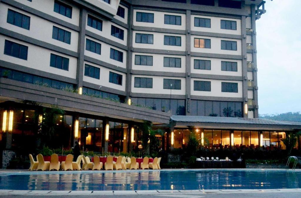 โรงแรมกีริอาด บูมิมินัง ปาดัง ภายนอก รูปภาพ